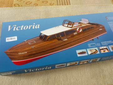 Копийная моторная яхта Victoria RC - деревянная конструкция, набор