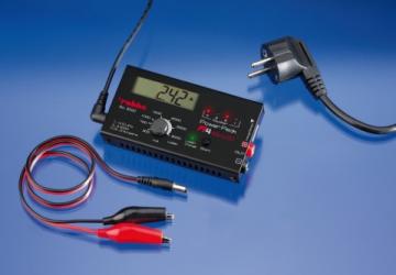 Зарядник Robbe  POWER PEAK® A4 EQ-LCD, 230/12в